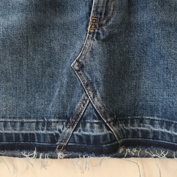 High waisted raw hem denim skirt - Picture 4 of 7